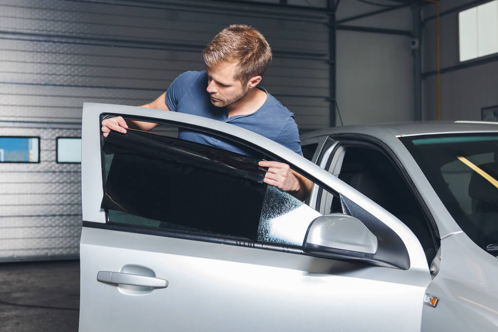 Why Timely Side & Rear Window Repairs Matter?